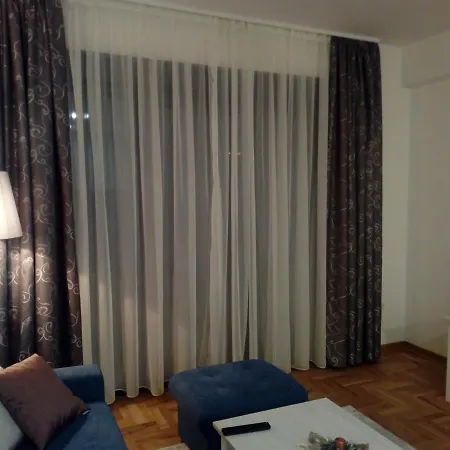 Apartment Apartman Eleni *